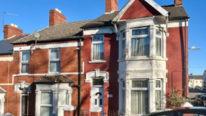 Renovation Opportunity in Barry photo